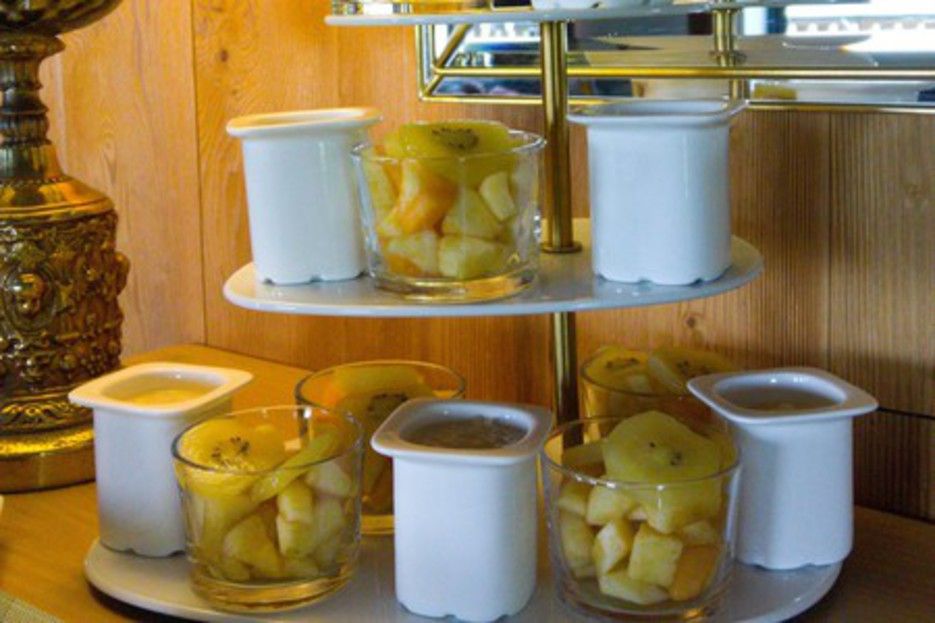 Fruits frais et porridge maison